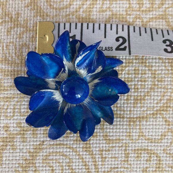 Vintage Enamel Flower Power Brooch Blue Dimensional Chunky Mod Pin - Picture 5 of 7